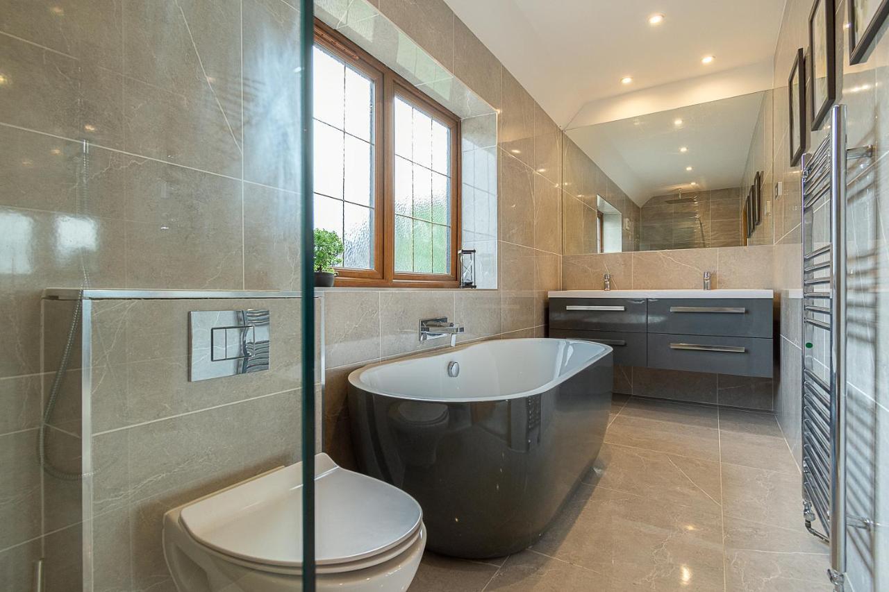 Boutique Green Acre Views Слау Екстер'єр фото