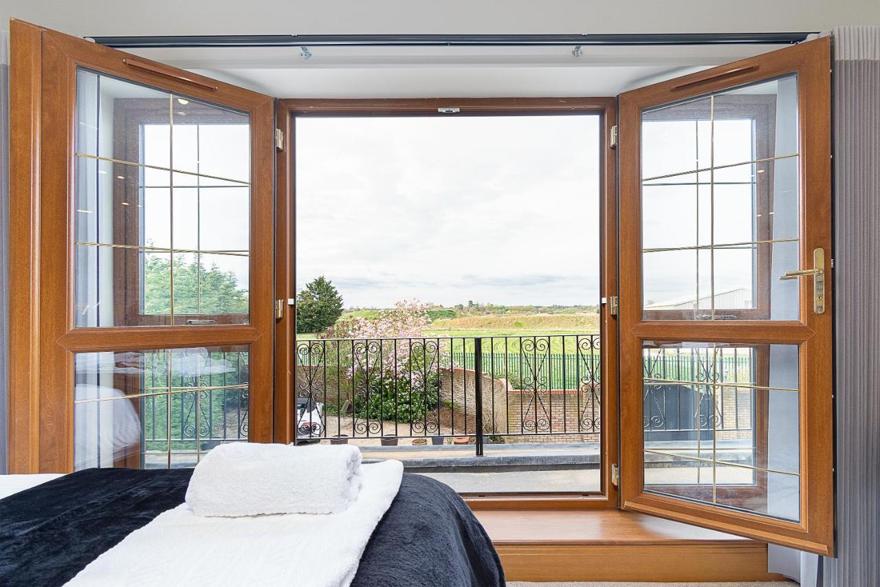 Boutique Green Acre Views Слау Екстер'єр фото